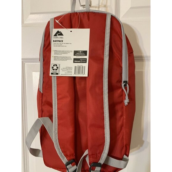 New Ozark Trail Hiking Lightweight Day Pack 10L Backpack Red NWT - Picture 7 of 9